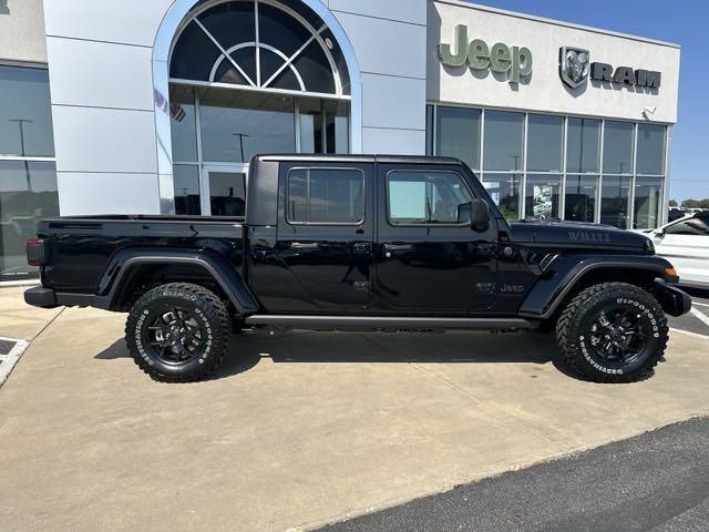 new 2024 Jeep Gladiator car, priced at $44,744