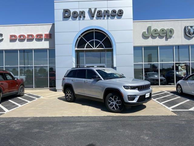 new 2024 Jeep Grand Cherokee car, priced at $39,986