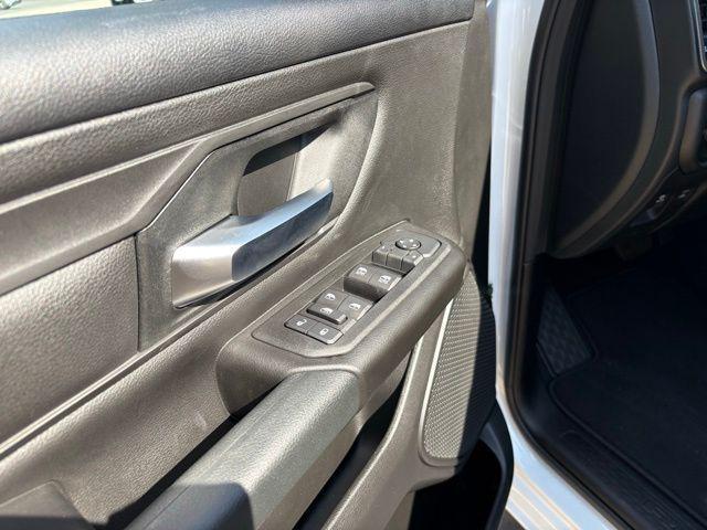 new 2025 Ram 1500 car, priced at $40,000