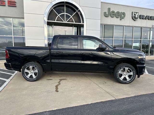 new 2025 Ram 1500 car, priced at $43,986