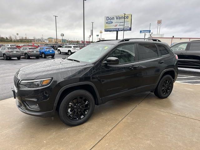 used 2023 Jeep Cherokee car, priced at $23,986