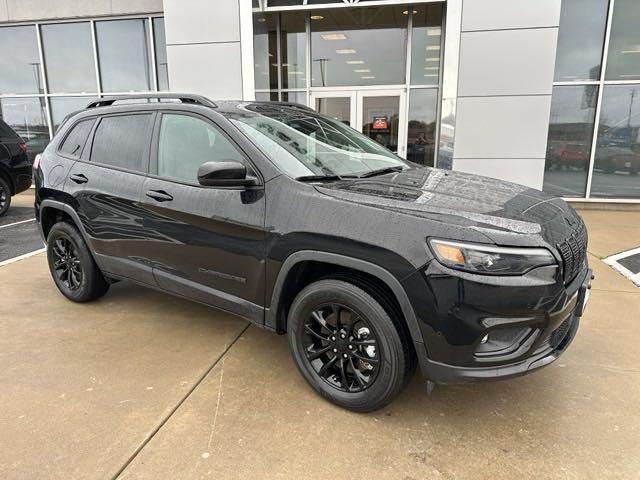 used 2023 Jeep Cherokee car, priced at $23,986