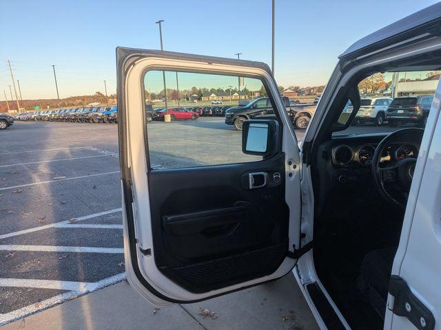 used 2018 Jeep Wrangler Unlimited car, priced at $21,331