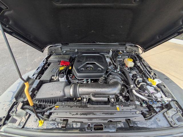 new 2025 Jeep Wrangler car, priced at $43,988