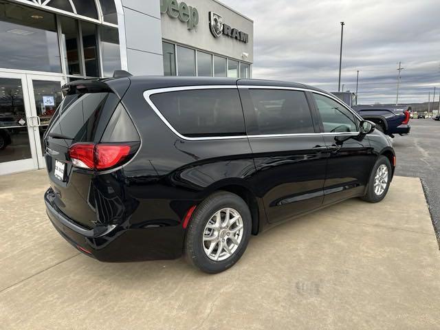 new 2025 Chrysler Voyager car, priced at $39,986