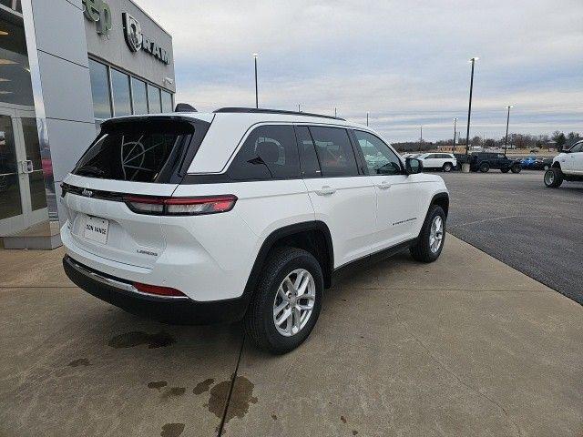 new 2025 Jeep Grand Cherokee car, priced at $37,215