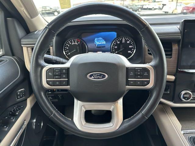 used 2023 Ford Expedition car, priced at $45,986