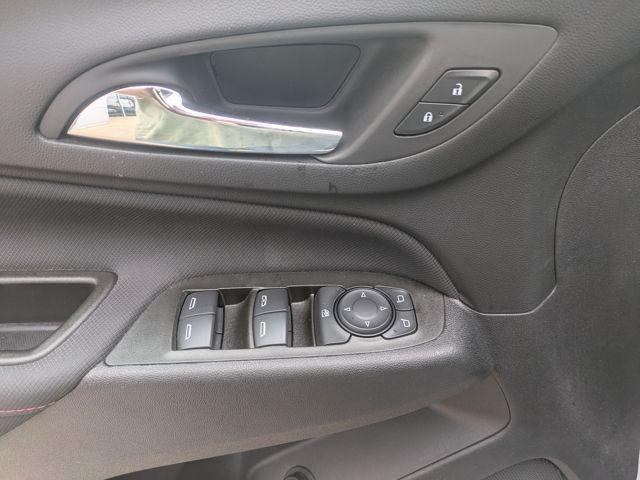 used 2023 Chevrolet Equinox car, priced at $25,914