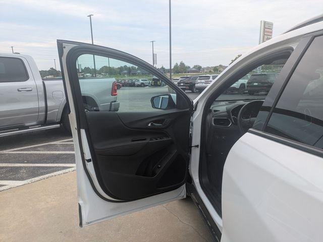 used 2023 Chevrolet Equinox car, priced at $25,914