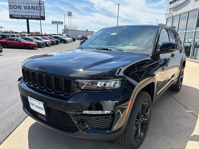 new 2025 Jeep Grand Cherokee car, priced at $44,986