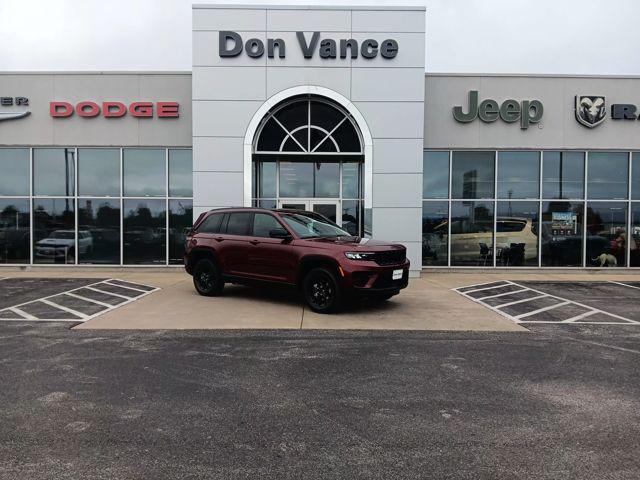 new 2025 Jeep Grand Cherokee car, priced at $39,999