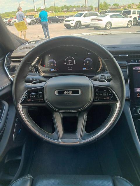 used 2022 Jeep Grand Cherokee car, priced at $33,989