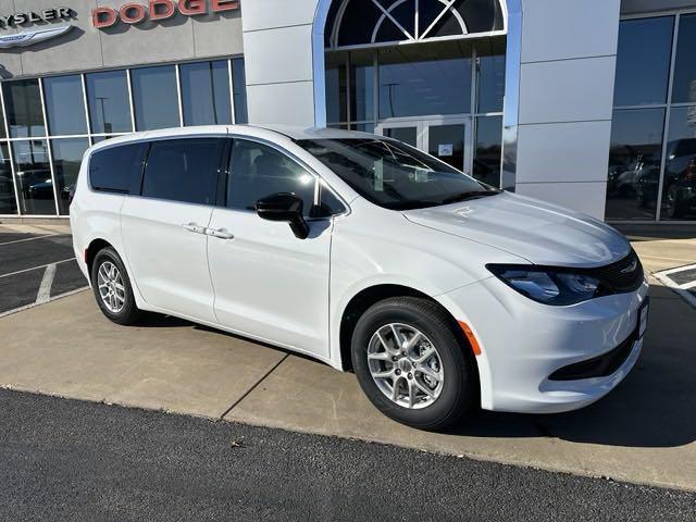 new 2025 Chrysler Voyager car, priced at $38,986