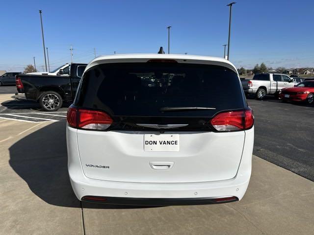 new 2025 Chrysler Voyager car, priced at $38,986