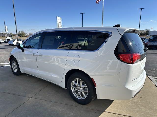 new 2025 Chrysler Voyager car, priced at $38,986