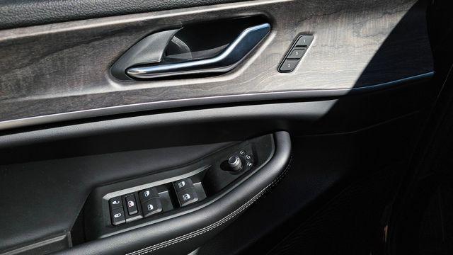new 2025 Jeep Grand Cherokee L car, priced at $52,201