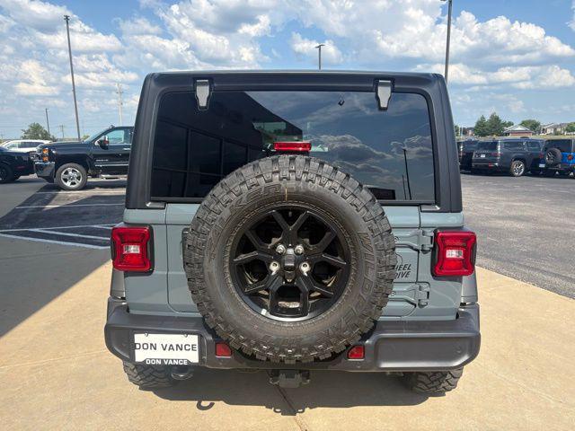 new 2025 Jeep Wrangler car, priced at $48,574