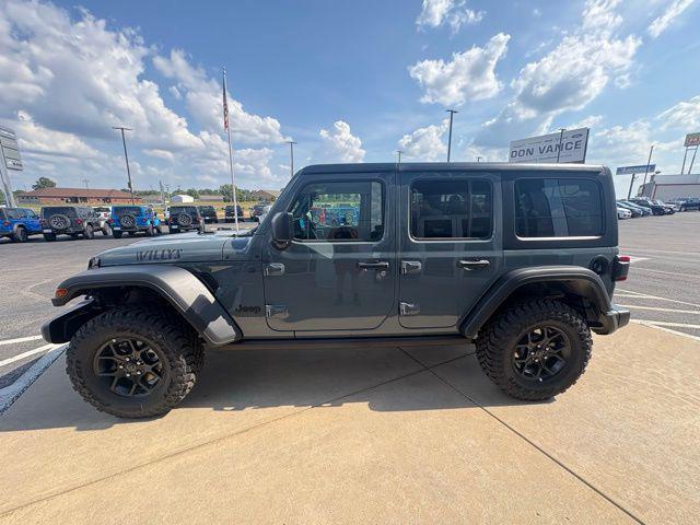 new 2025 Jeep Wrangler car, priced at $48,574