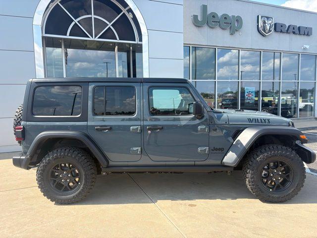 new 2025 Jeep Wrangler car, priced at $48,574