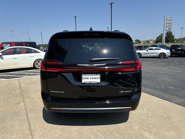 new 2024 Chrysler Pacifica car, priced at $49,486