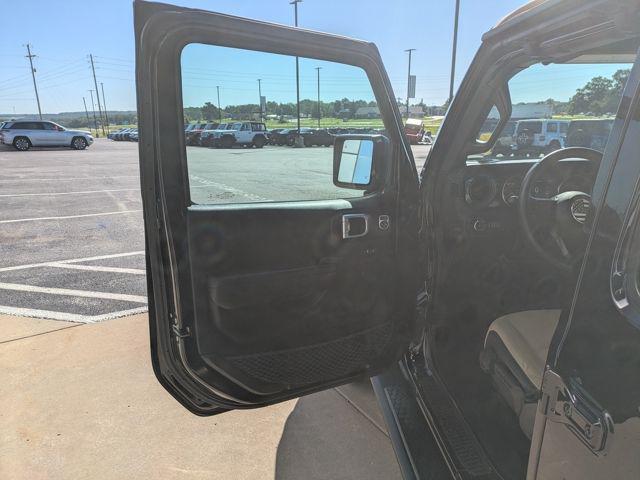 used 2020 Jeep Wrangler Unlimited car, priced at $25,986