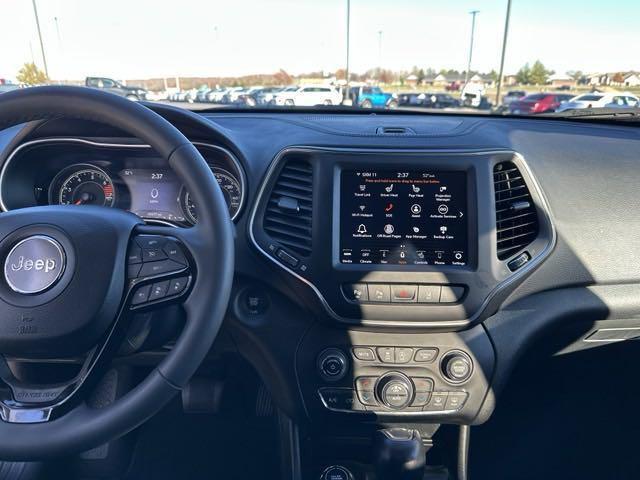 used 2023 Jeep Cherokee car, priced at $23,946