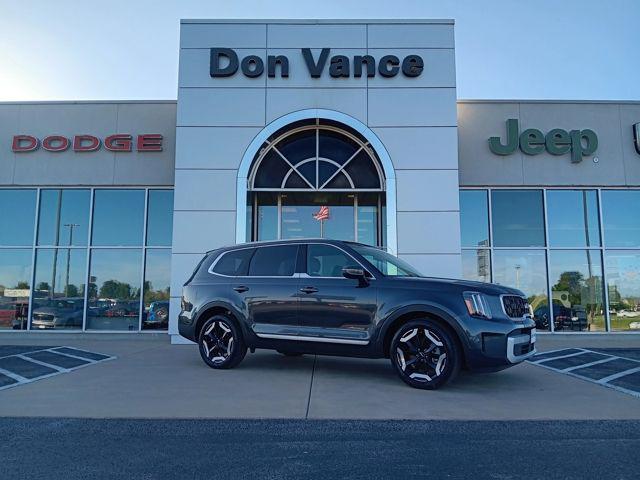 used 2024 Kia Telluride car, priced at $38,981