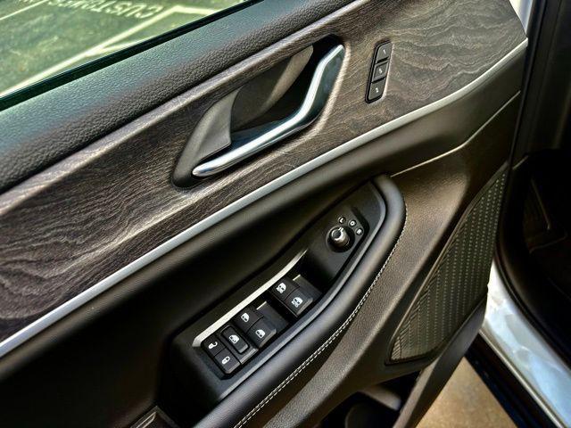 new 2025 Jeep Grand Cherokee L car, priced at $52,871