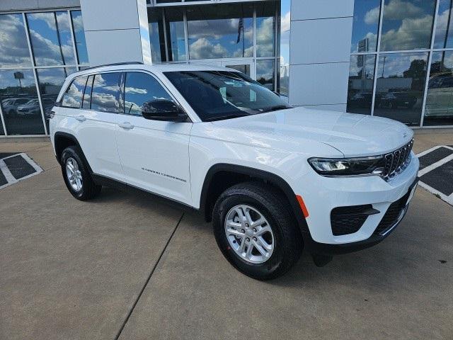 new 2025 Jeep Grand Cherokee car, priced at $39,986