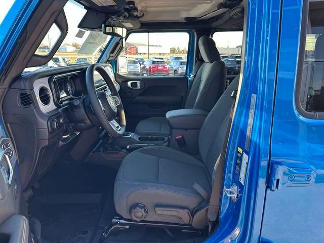 new 2025 Jeep Wrangler car, priced at $54,140
