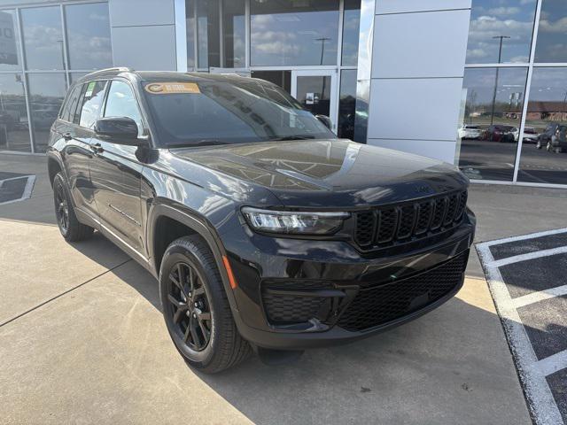 used 2024 Jeep Grand Cherokee car, priced at $38,986