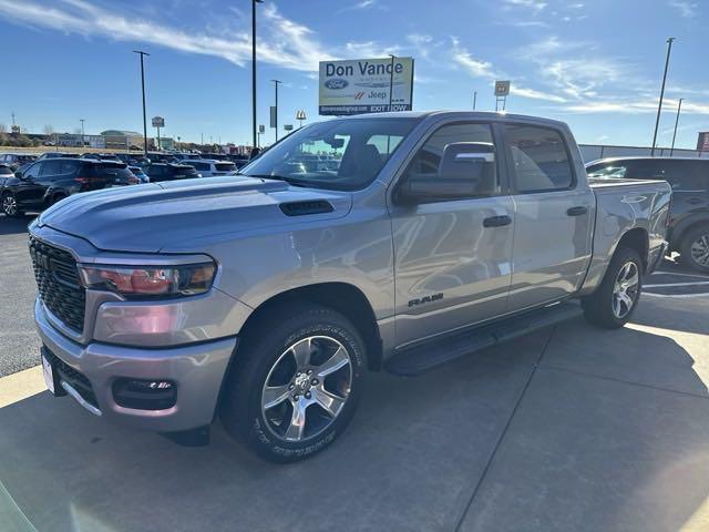 new 2025 Ram 1500 car, priced at $41,986