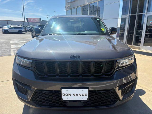 used 2022 Jeep Grand Cherokee car, priced at $29,999