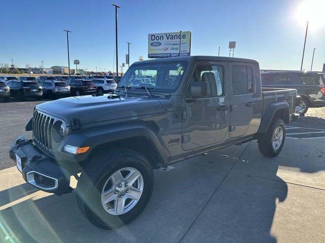 used 2023 Jeep Gladiator car, priced at $29,986