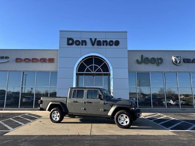 used 2023 Jeep Gladiator car, priced at $29,986