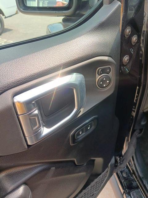 used 2021 Jeep Gladiator car, priced at $33,262