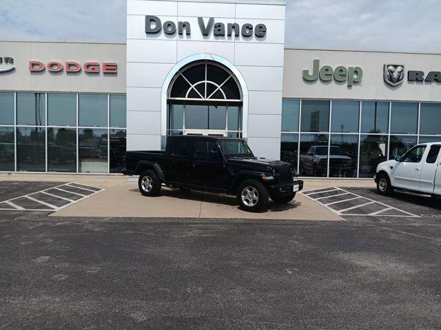 used 2021 Jeep Gladiator car, priced at $33,262