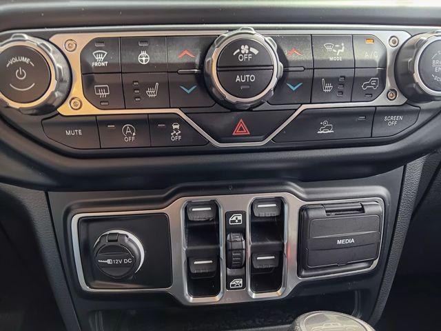 used 2021 Jeep Gladiator car, priced at $33,262