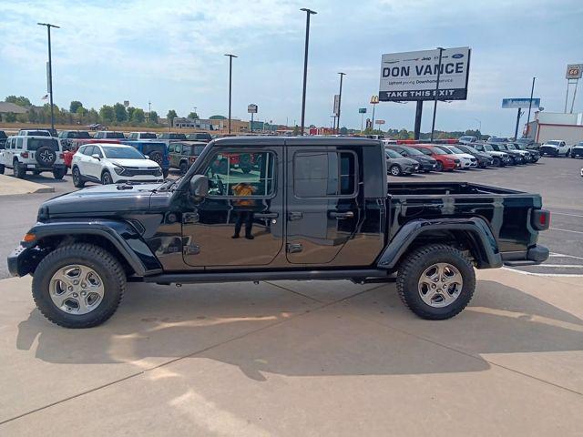 used 2021 Jeep Gladiator car, priced at $33,262