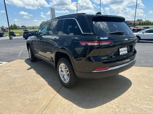 new 2024 Jeep Grand Cherokee car, priced at $39,986