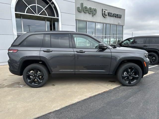 new 2025 Jeep Grand Cherokee car, priced at $39,986