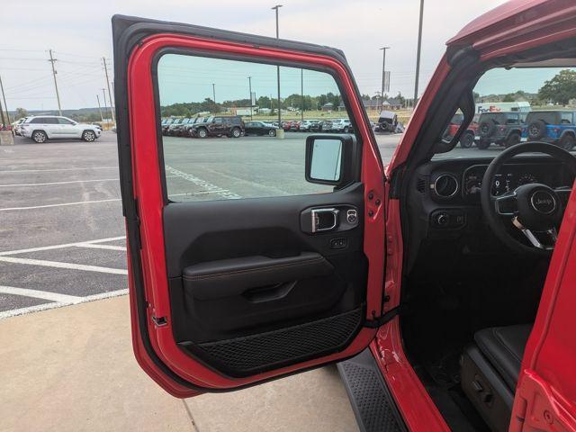 new 2025 Jeep Wrangler car, priced at $51,875