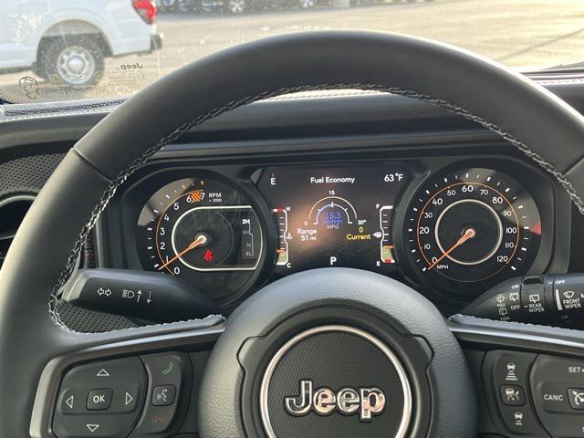 new 2025 Jeep Wrangler car, priced at $59,986