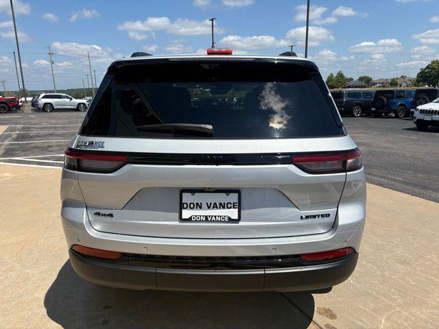new 2025 Jeep Grand Cherokee car, priced at $47,986