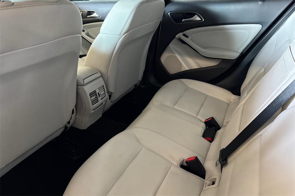 used 2020 Mercedes-Benz GLA 250 car, priced at $17,999