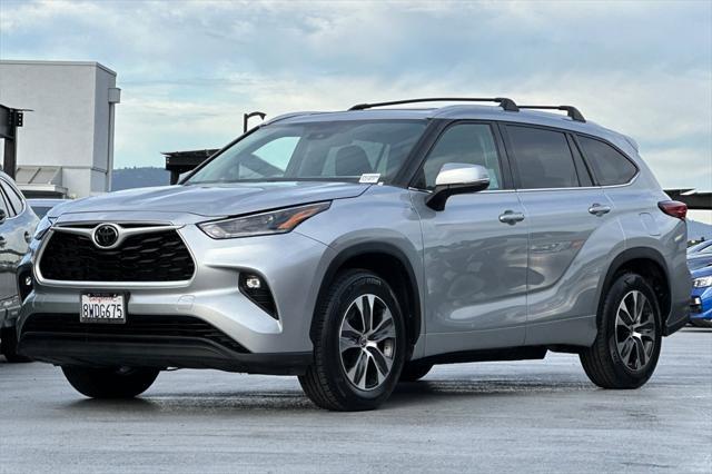 used 2021 Toyota Highlander car, priced at $29,888