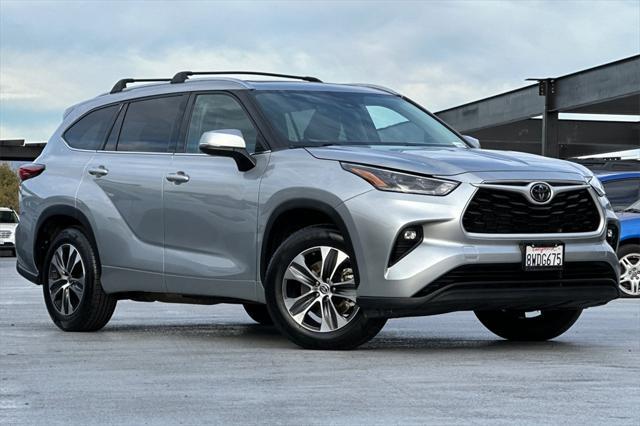 used 2021 Toyota Highlander car, priced at $29,888