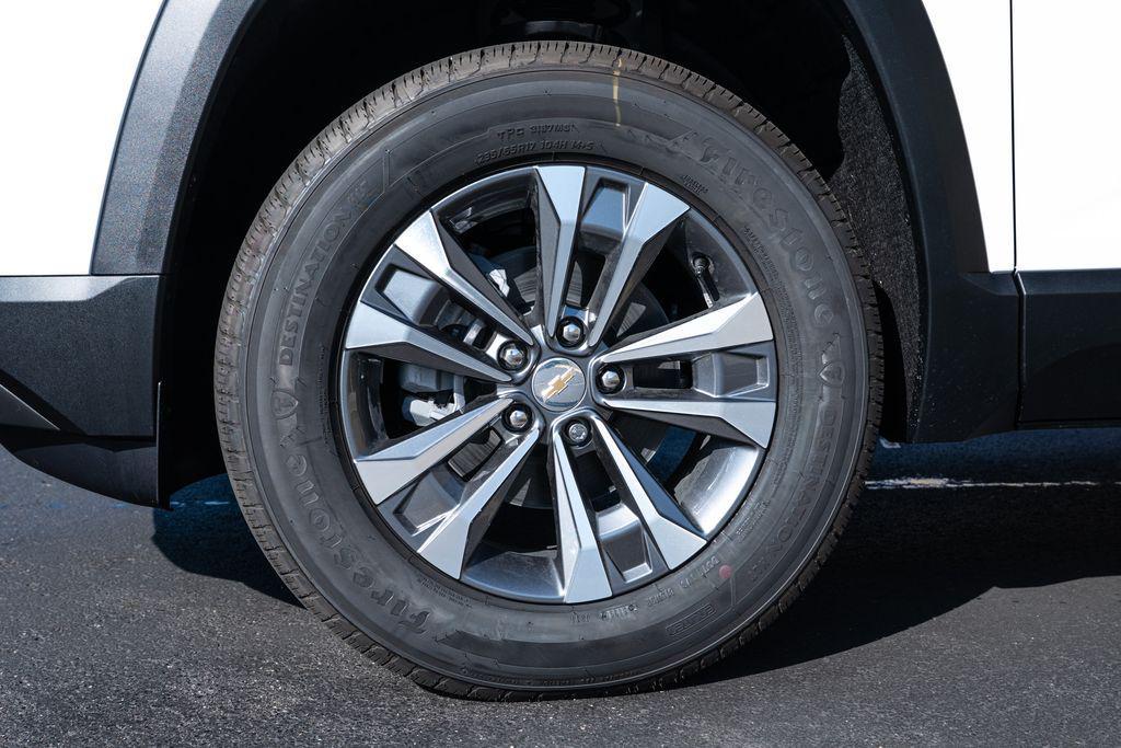 new 2026 Chevrolet Equinox car, priced at $29,677