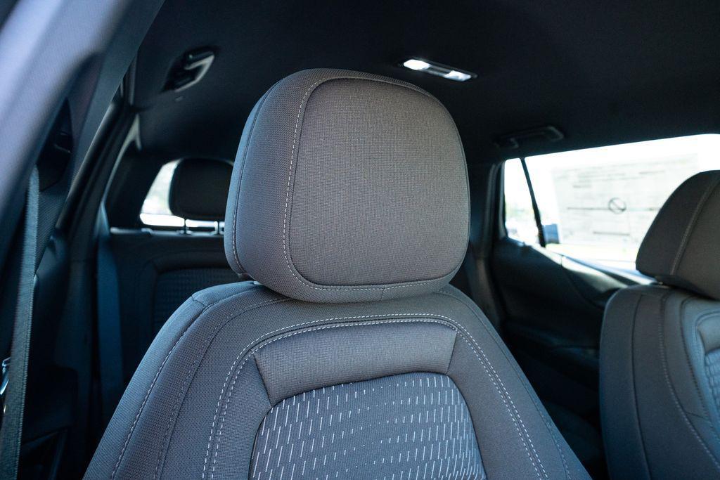 new 2026 Chevrolet Equinox car, priced at $29,677
