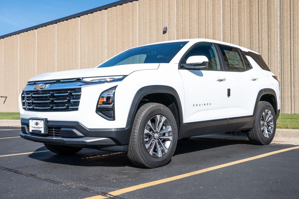 new 2026 Chevrolet Equinox car, priced at $29,677